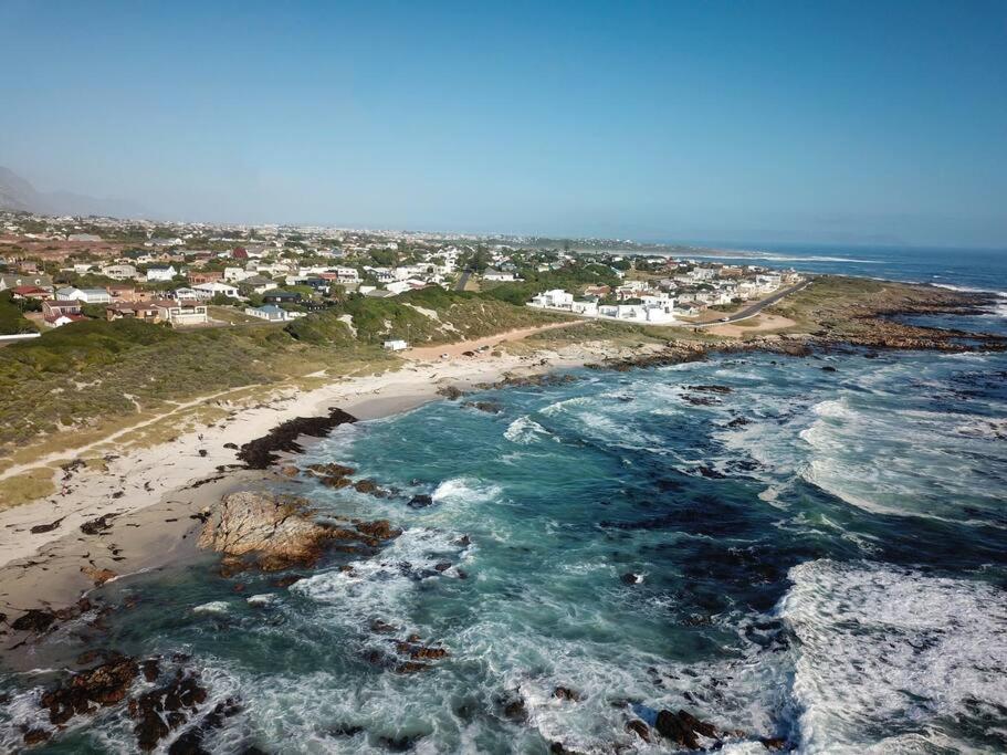 Mountain And Sea Cottage Hermanus Esterno foto